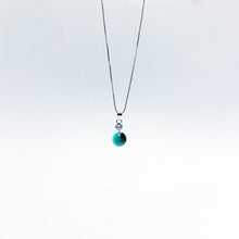 Load image into Gallery viewer, SWA COLL : ROUND EMERALD ฺNECKLACE