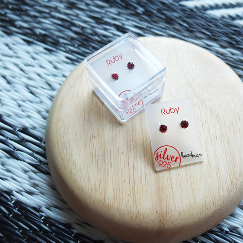 SWA COLL : ROUND RUBY SILVER STUD EARRINGS