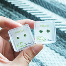 Load image into Gallery viewer, SWA COLL : ROUND PERIDOT SILVER STUD EARRINGS