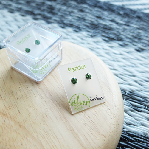 SWA COLL : ROUND PERIDOT SILVER STUD EARRINGS