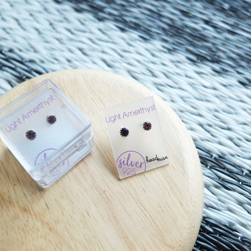 SWA COLL : ROUND LIGHT AMETHYST SILVER STUD EARRINGS